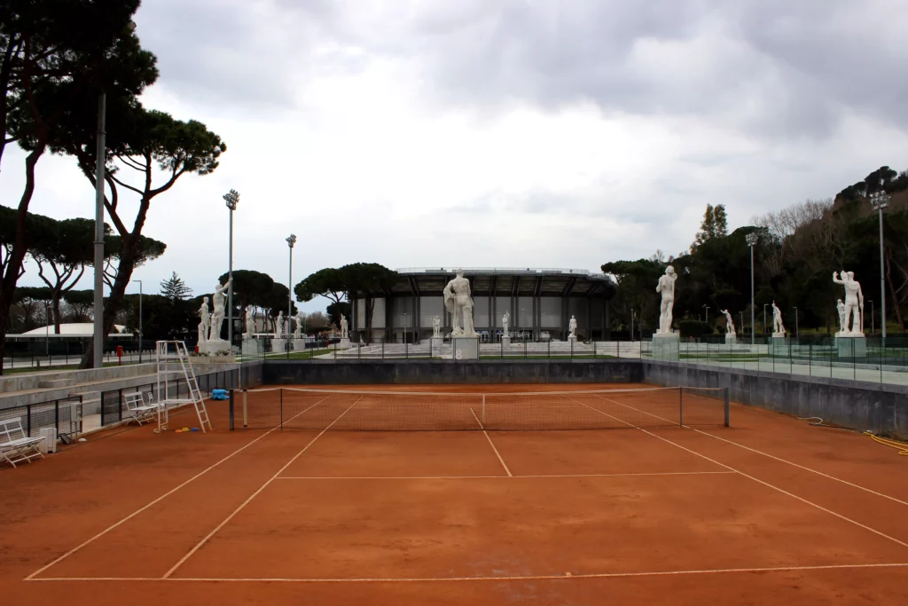 photographies d'Italie Terrain de tennis Rome scultpure