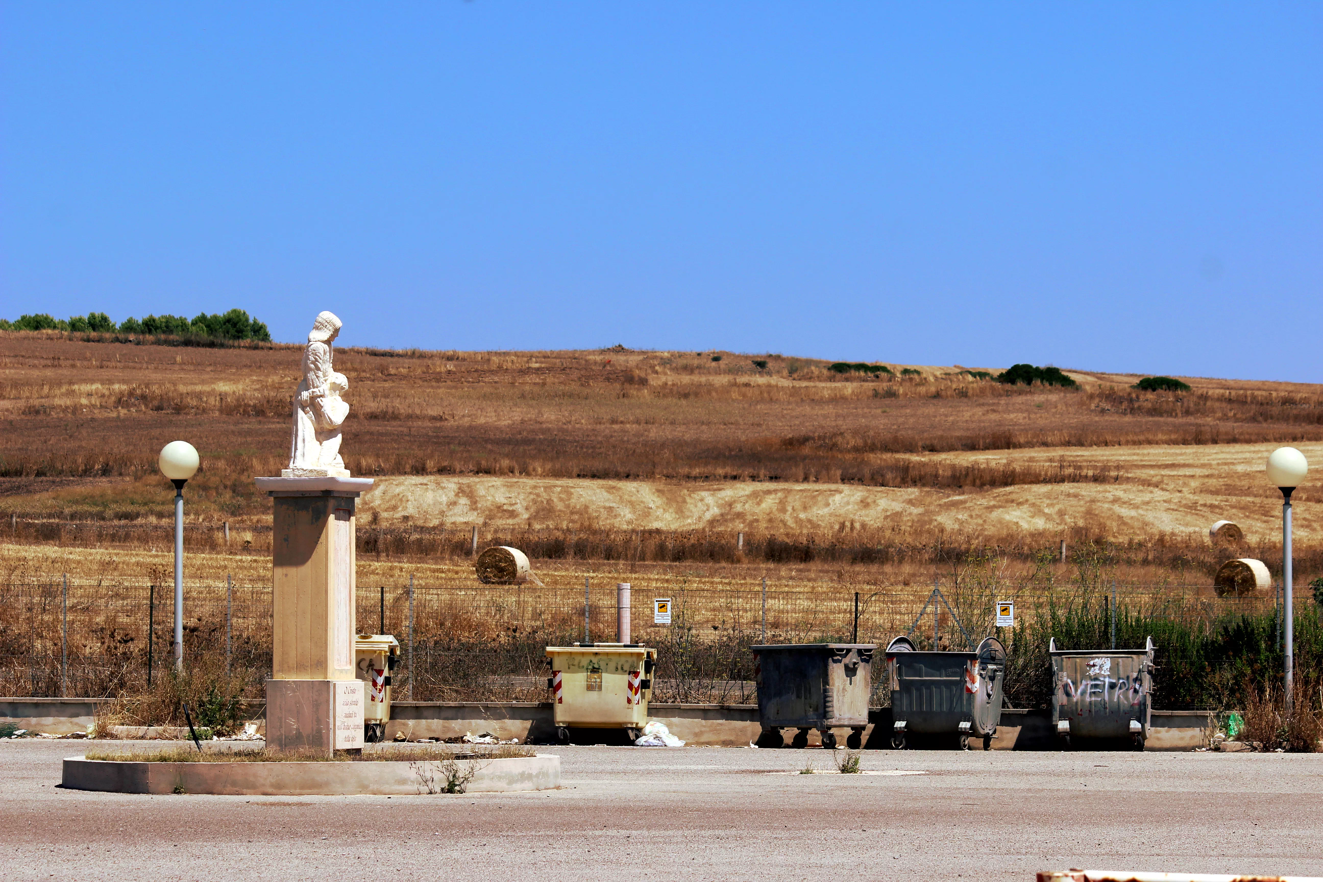 photographies d'Italie statue de la vierge marie sardaigne